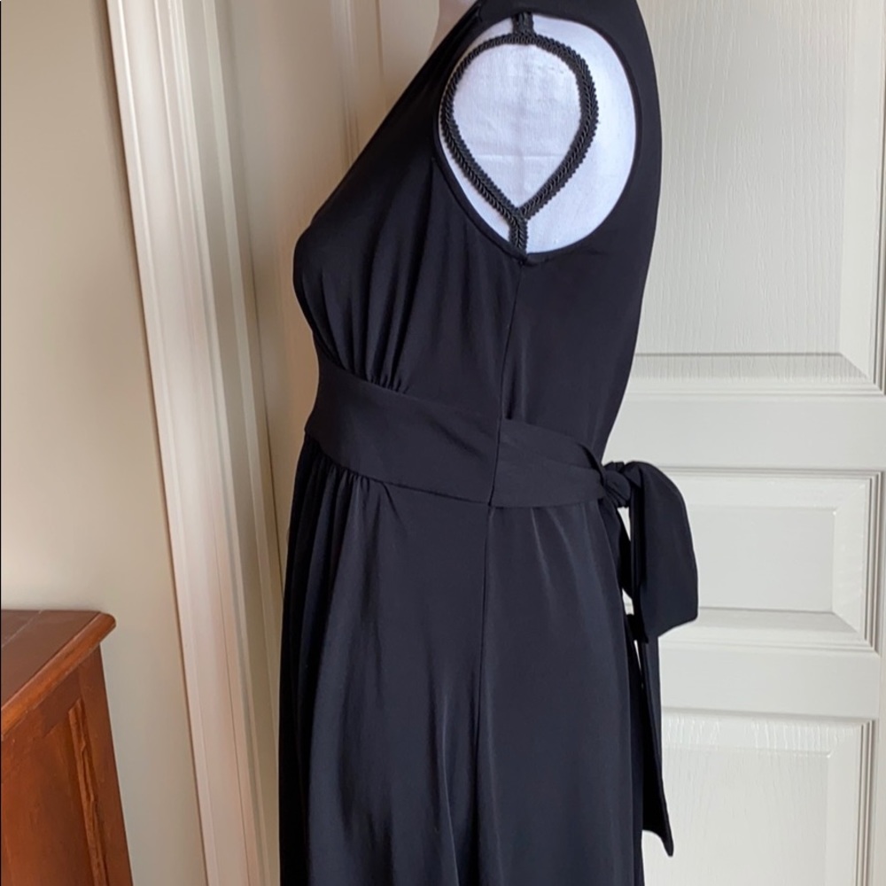 🎉HP🎉 Sleeveless Black Maternity Dress - Picture 6 of 7